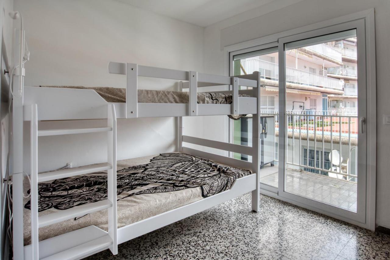 Apartment Albatros: 5-person With Terrace, Parking, Near *